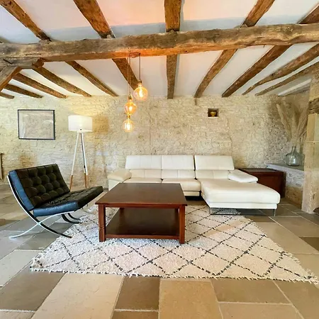 Stone In The Lot Tatil Evi *