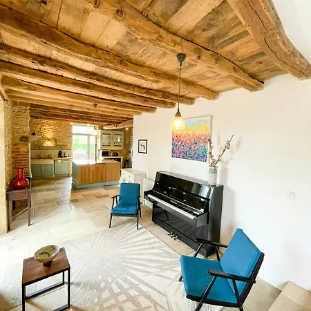 Stone In The Lot Tatil Evi